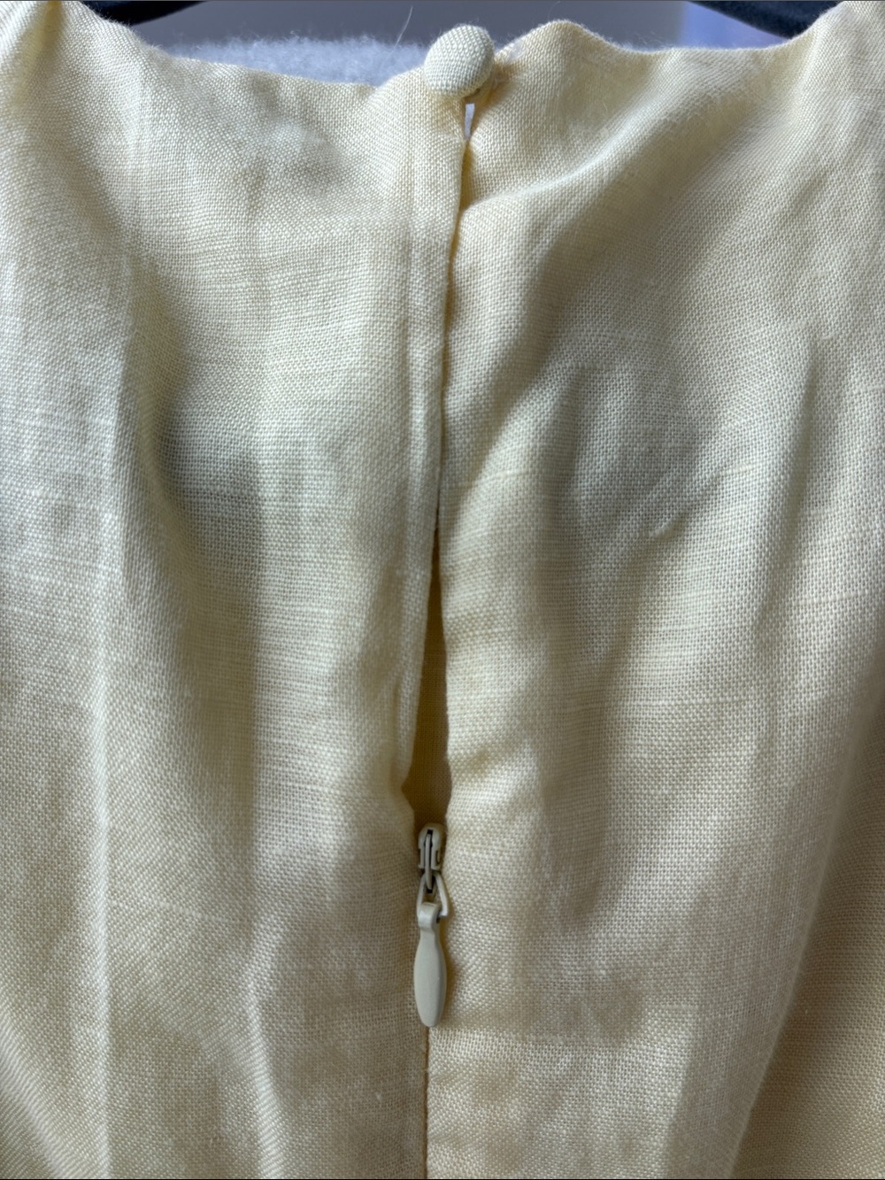 Elie Tahari French Vanilla Linen Blend Midi Dress Gathered Waist - Retail: $395 - Picture 7 of 7